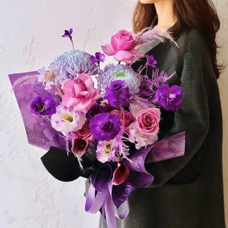 【念幾千春】紫玫瑰花洋桔梗羽毛牡丹菊混搭花束生日花束生日鮮花
