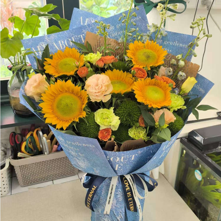【未來可期】向日葵奶油杯混搭鮮花（廣州鮮花）