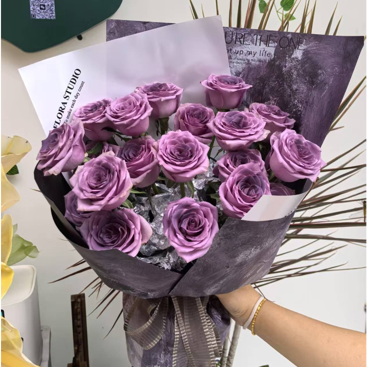 【烏梅子醬】紫色玫瑰鮮花生日禮物送女友閨蜜戀人朋友（廣州鮮花）