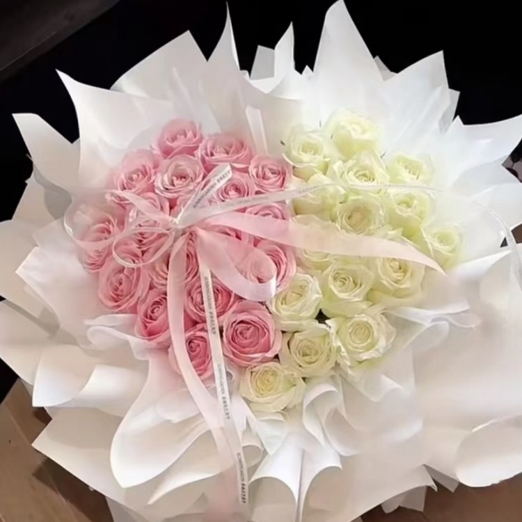 【浪漫速遞】粉白玫瑰心形花束告白花束愛情花束約會花束情人節花束生日花束