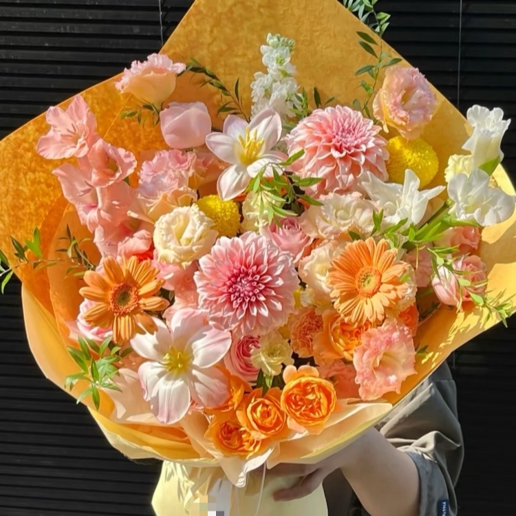 【花花宇宙】大麗花鬱金香玫瑰混搭花束祝福花束生日花束約會花束生日花束情人節花束