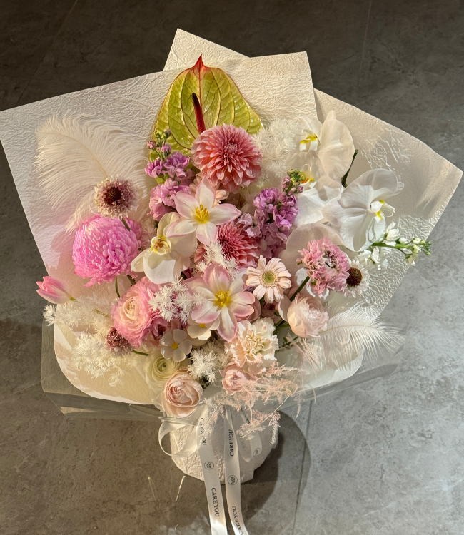 蝴蝶蘭混搭大麗花、鬱金香花束(fl00020-0018)