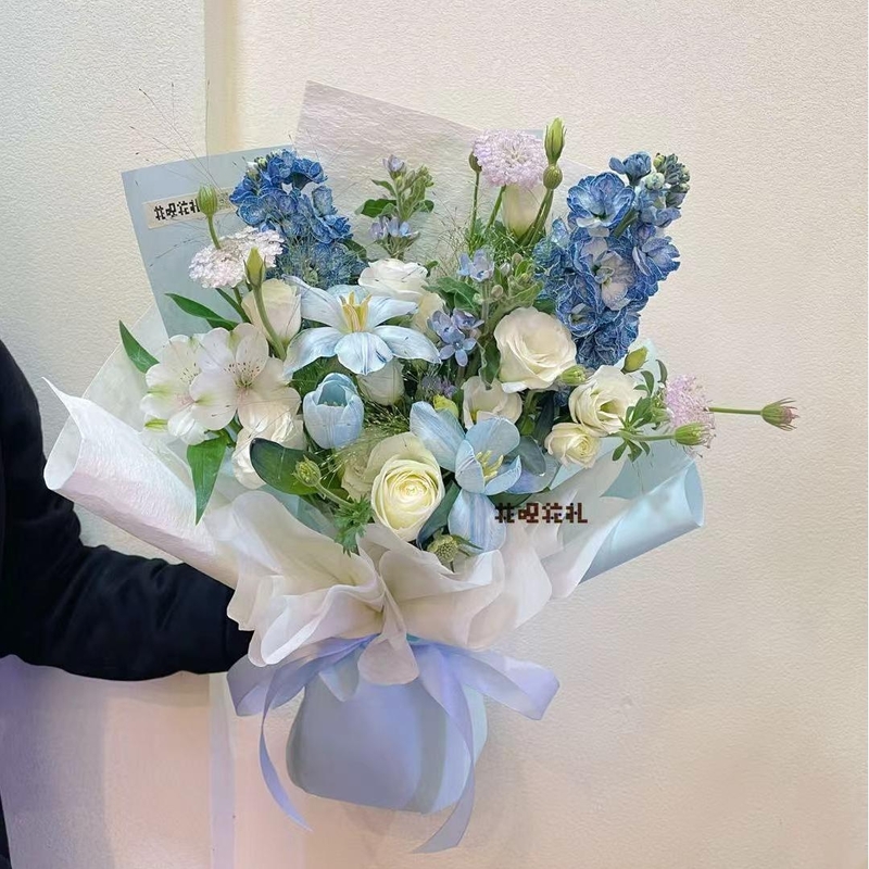 玫瑰混搭飛燕草，鬱金香，六出花花束(fl00008-008)