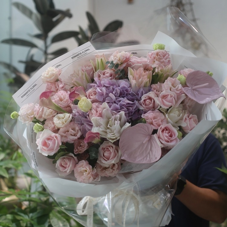 繡球混搭重瓣百合，粉色玫瑰花桶(fl00012-A032)