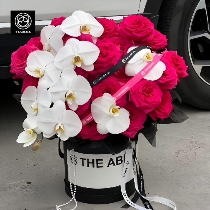 Phalaenopsis and 52 Floyd Rose Mixed Flower Bucket(fl00007-081)