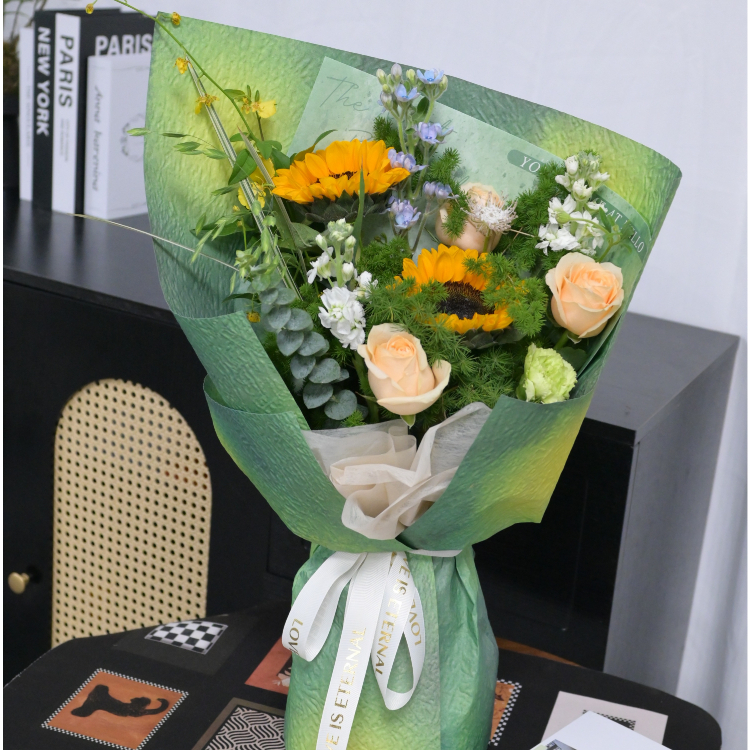 向日葵混搭香檳色玫瑰花束(fl00009-0063)