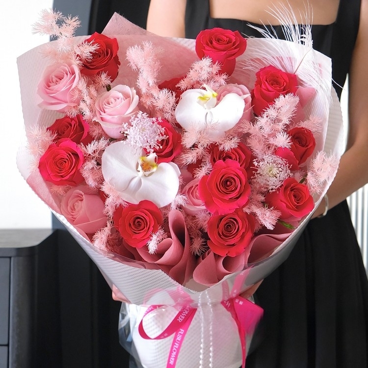 Phalaenopsi and Rose Mixed Bouquet(fl00022-0054)