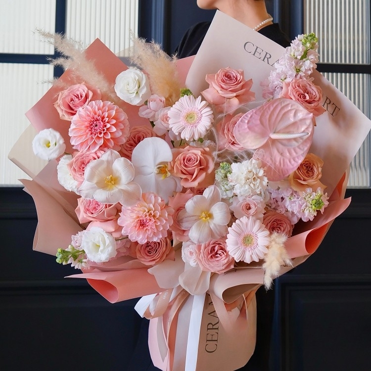 蝴蝶蘭混搭大麗花，鬱金香花束(fl00022-0096)