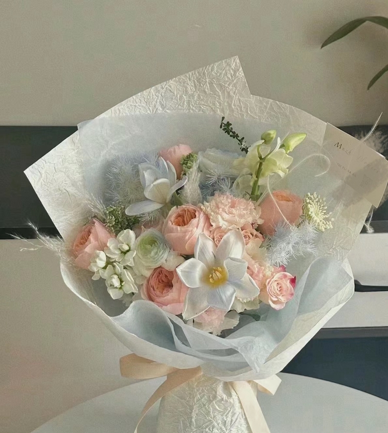 香檳玫瑰混搭鬱金香、紫羅蘭花束(fl00025-0032)