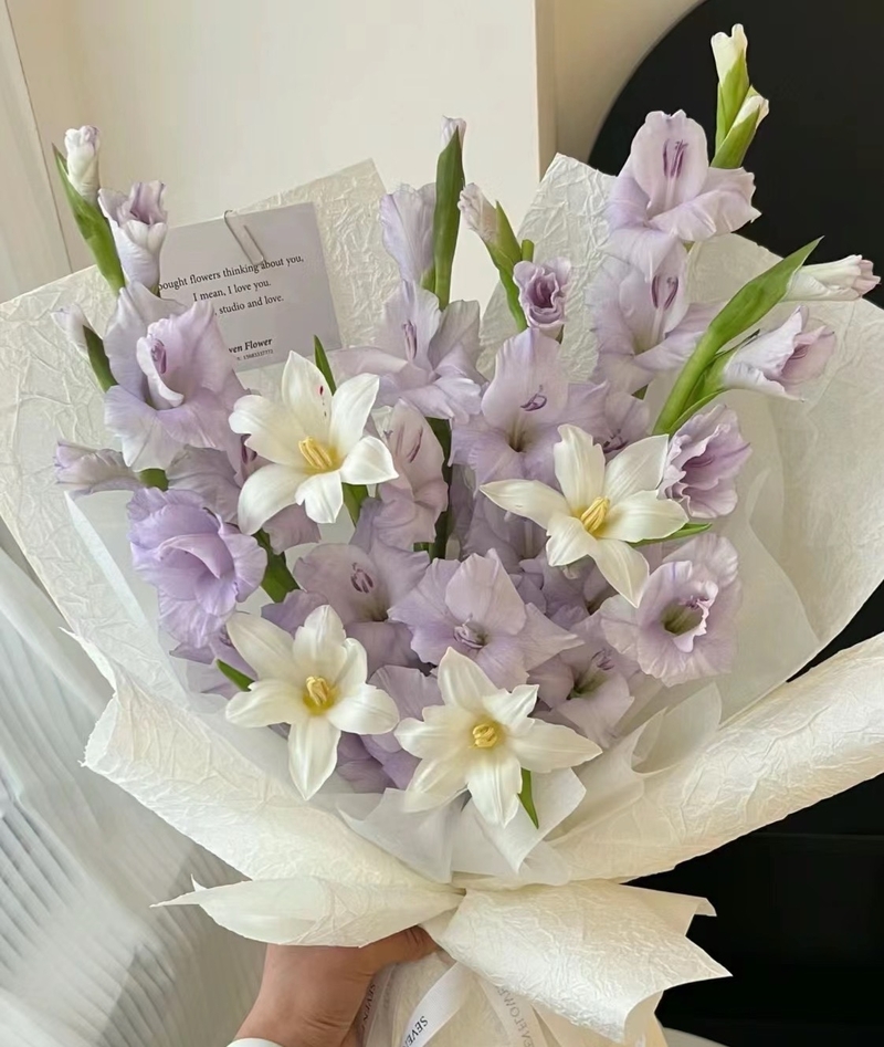 劍蘭混搭鬱金香花束(fl00025-0009)