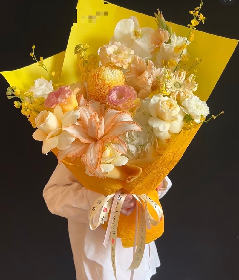 繡球混搭重瓣百合、牡丹菊花束(fl00025-0020)