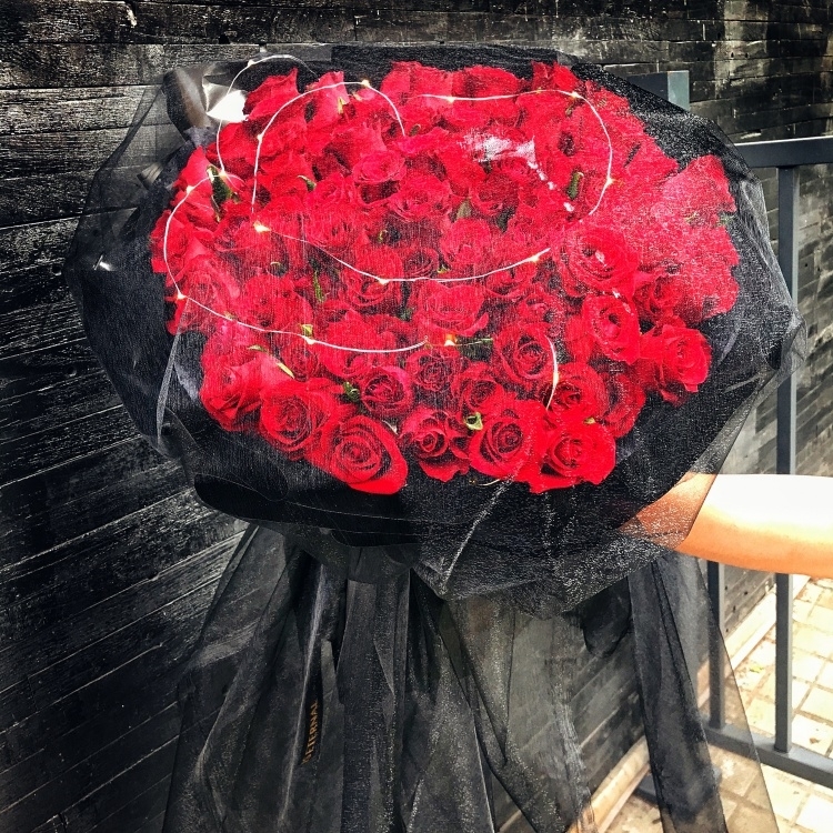 99枝紅玫瑰花束(fl00014-007)