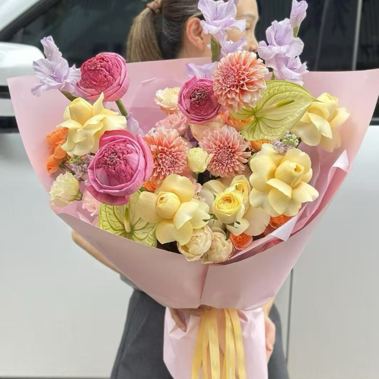 黃色玫瑰混搭重瓣花，球形花花束(fl00021-012)