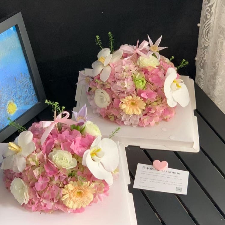 繡球花混搭蝴蝶蘭，非洲菊花束(fl00019-0012)