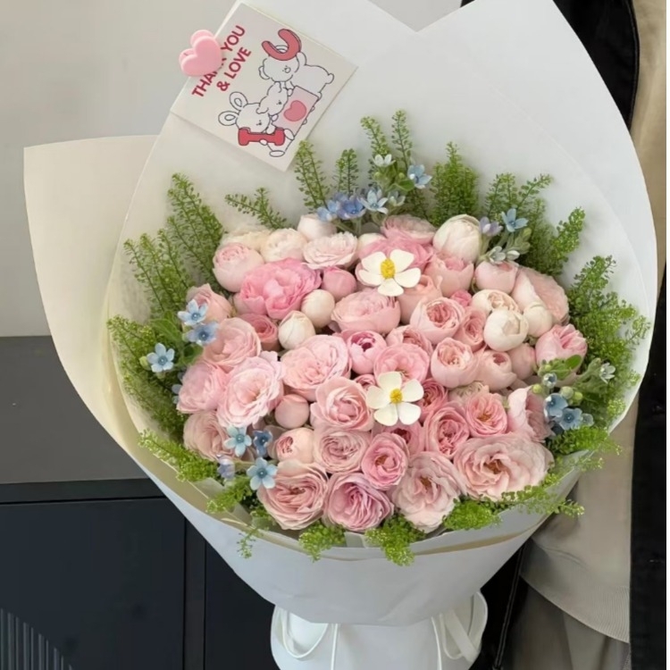 玫瑰混搭勿忘我，蕾絲花花束(fl00019-0036)