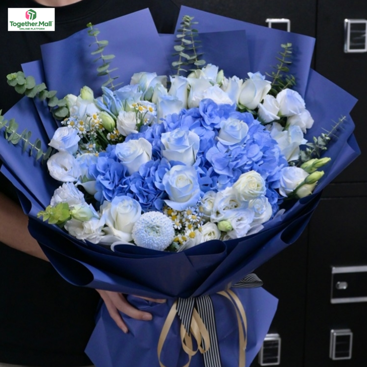 繡球混搭乒乓菊，碎冰蓝玫瑰（喷色）花束(fl00026-0113)