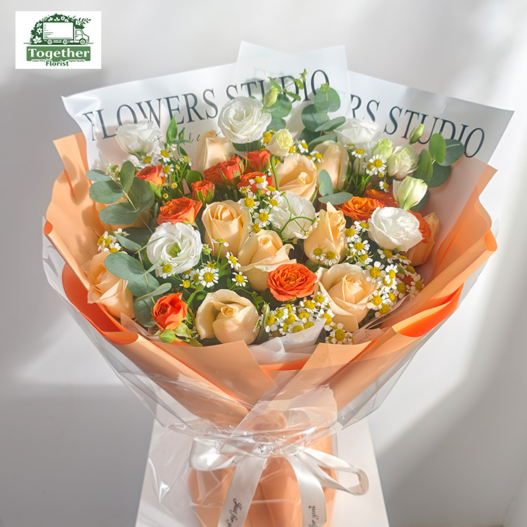 Champagne roses and orange multi-headed rose Mixed Bouquetfl0000-XH0107