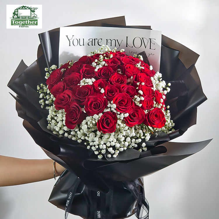 33枝紅玫瑰混搭滿天星花束fl0000-XH0136