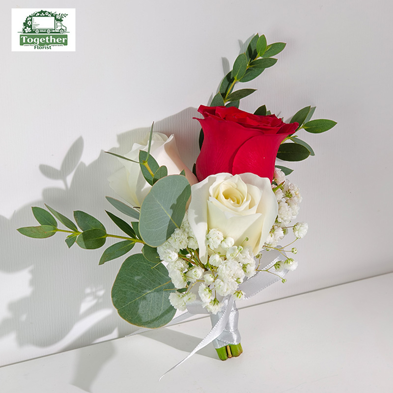 白色玫瑰混搭紅色玫瑰，滿天星襟花fl0000-JH0001（01）