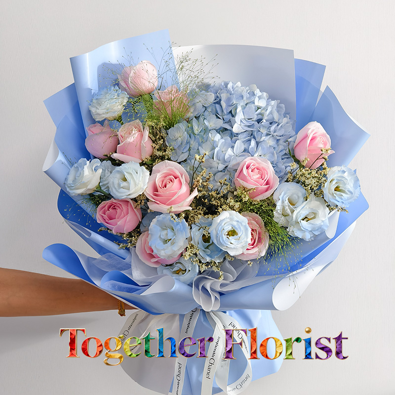 繡球混搭粉色玫瑰、碎冰藍（噴色）玫瑰花束 fl0000-XH0149 情人節精選款式，無附加收費