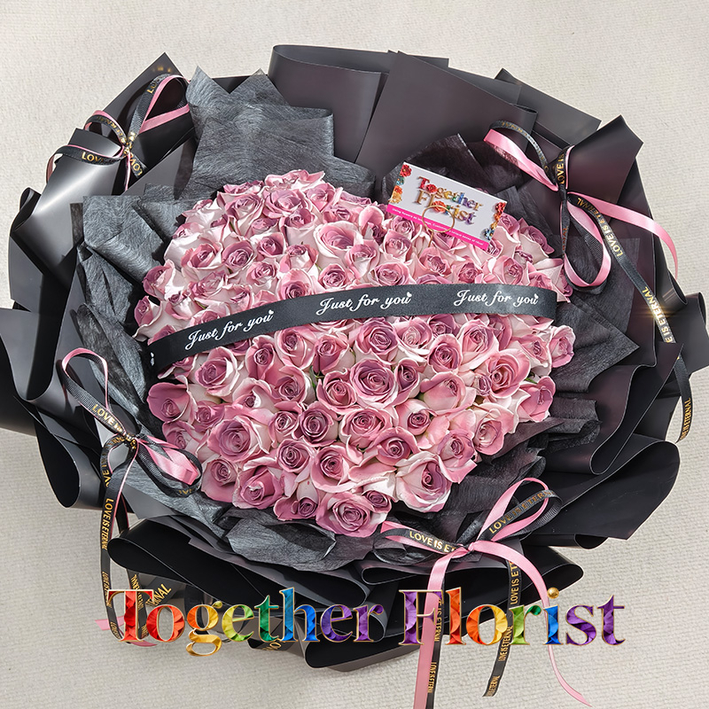 99枝曼塔玫瑰(噴色)心形花束 fl0000-XH0154 情人節精選款式，無附加收費