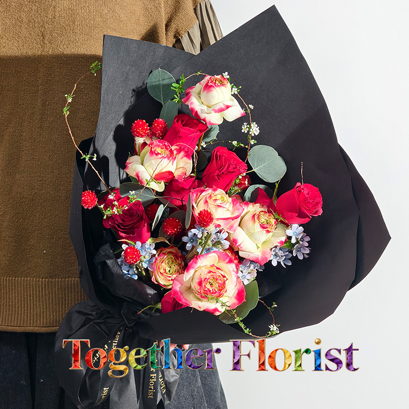 蘋果傑克玫瑰混搭紅色玫瑰花束 fl0000-XH0281 情人節精選款式，無附加收費