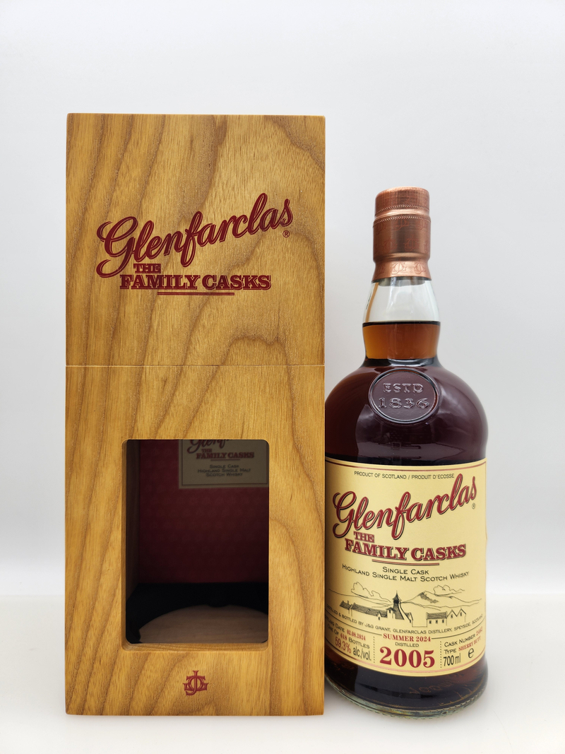 Glenfarclas 18 yo 2005-2024 Sherry Butt #2462 Family Casks 59.3%
