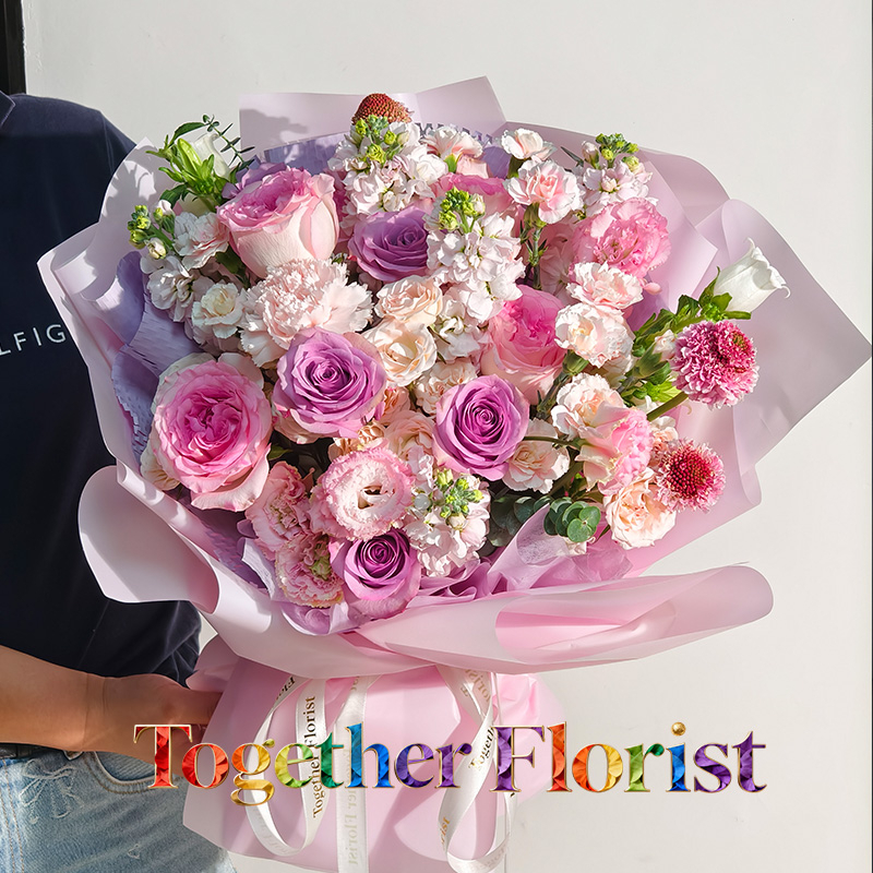 洛神玫瑰混搭紫霞仙子玫瑰、康乃馨花束 fl0000-XH0323