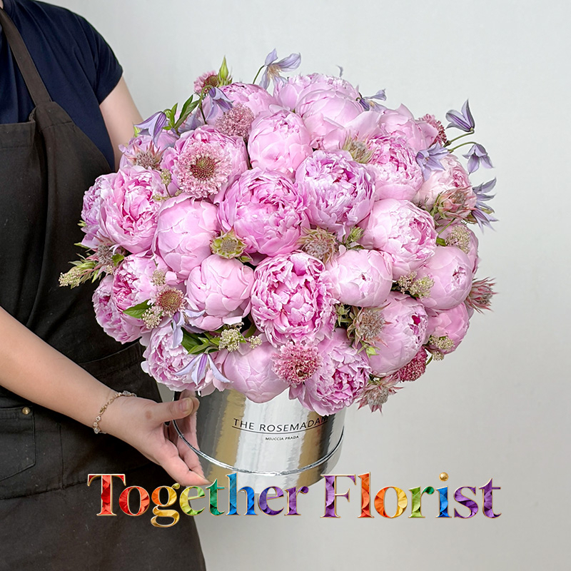 沙拉芍藥混搭新娘花，鐵線蓮花桶fl0000-XH0366
